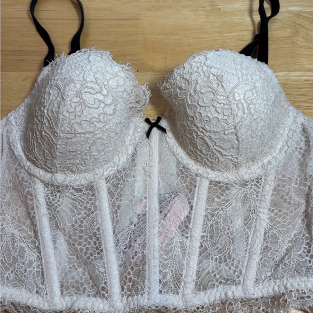 Victoria's Secret White Lace
Corset Bustier Top 32C